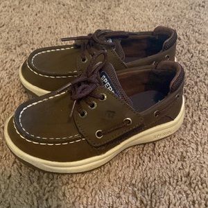 Sperry toddler boat shoe size 9